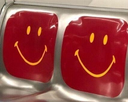 腾讯吃瓜文案搞笑,笑料横飞，瓜田里的欢乐盛宴！